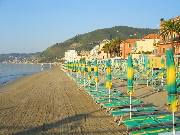Hotel Badano Sul Mare Alassio 3*,